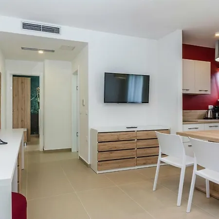 Vila 4m Miletici Cdn021019 Cye